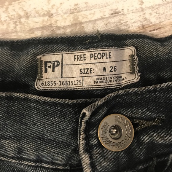 ‼️FREE PEOPLE Black Distressed Cut Off Shorts 26‼️ - Picture 4 of 8